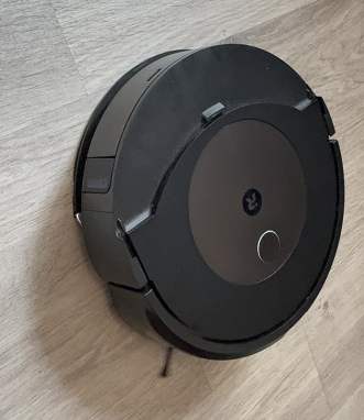 iRobot Roomba J9+ 37