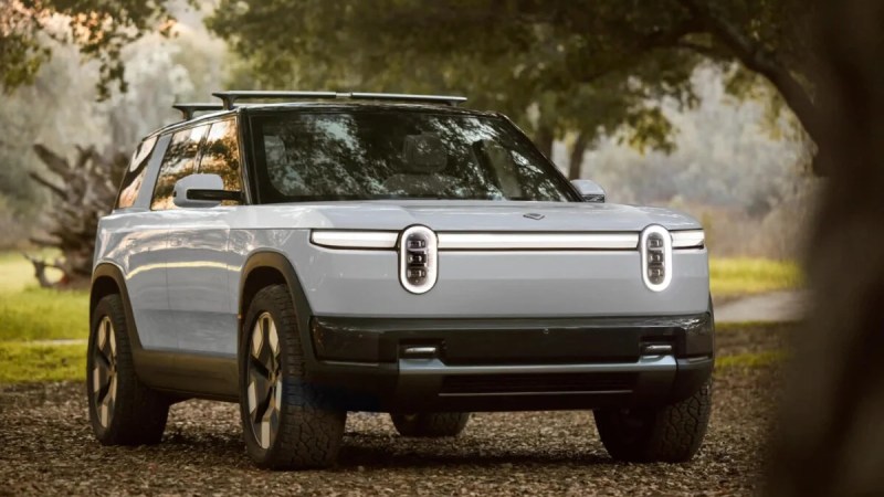 Mauvaise surprise pour l’arrivée du Rivian R2 électrique en Europe ? Ce petit changement sème le doute