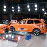 On a vu un crash-test entre deux voitures électriques Volvo : sont-elles aussi sûres qu’une thermique ?
