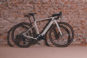 Cube Nuroad Hybrid Race 400X