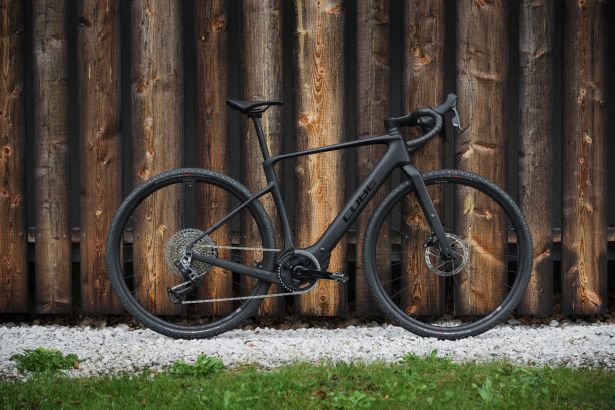 Cube Nuroad Hybrid SLX 400X