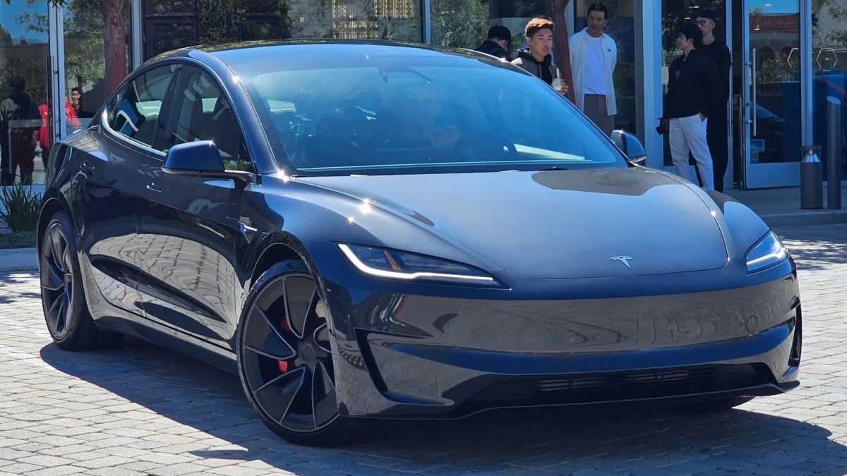 Tesla Model 3 Ludicrous Performance