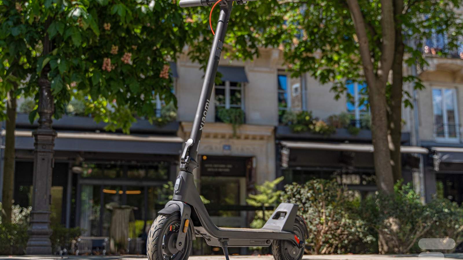 Trottinette électrique XIAOMI Scooter 4 Lite (2nd Gen) - 300W - Neuve Sous Blister