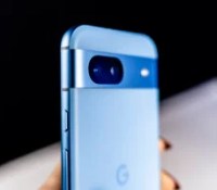 Google Pixel 8a // Source : Chloé Pertuis pour Frandroid