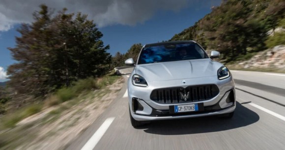 Maserati Grecale Folgore // Source : TheGoodClick pour Maserati