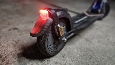 Niu KQi Air X essai feu arrière