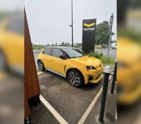 Renault 5 E-Tech Fastned