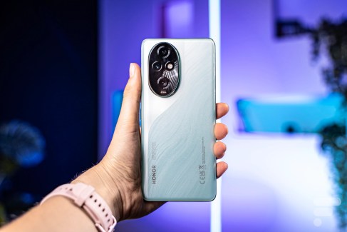 Le Honor 200 Pro // Source : Chloé Pertuis pour Frandroid