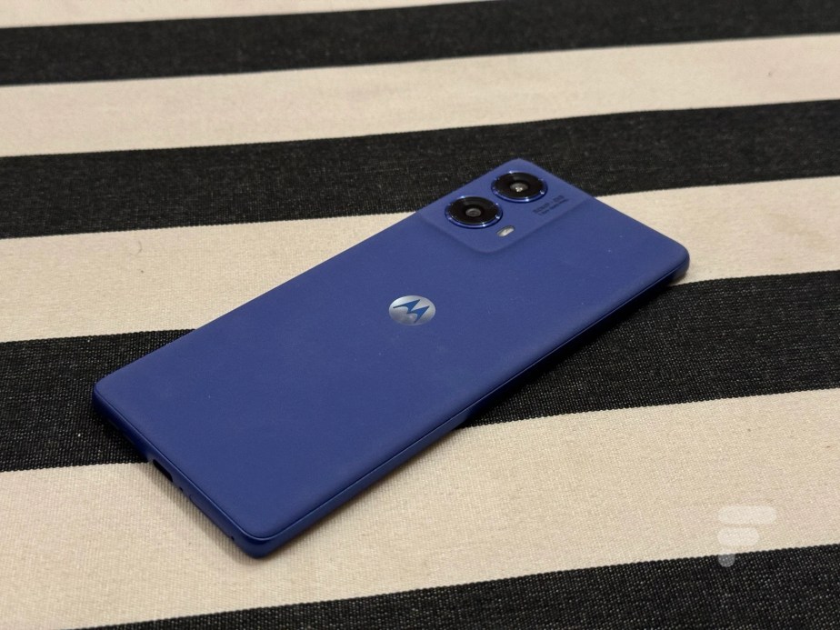 Motorola Moto G85 5G // Source : Frandroid