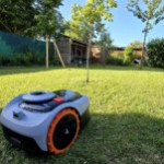 Le printemps arrive et ce robot-tondeuse de Segway-Ninebot noté 8/10 par nos soins en profite pour perdre 350 € sur Amazon