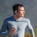 À -32 %, ce casque à conduction osseuse OpenRun de Shokz va ravir les sportifs