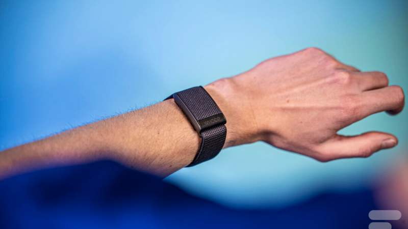 « Ridicule » : pourquoi le bracelet Whoop sans écran fait polémique à l’Open d’Australie de tennis