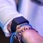 Whoop vs Bevel : pourquoi le géant des bracelets connectés veut faire interdire la meilleure application de santé