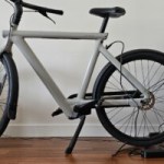 Obligés de monter le vélo dans l'appartement ! // Source : M. Lauraux pour Frandroid
