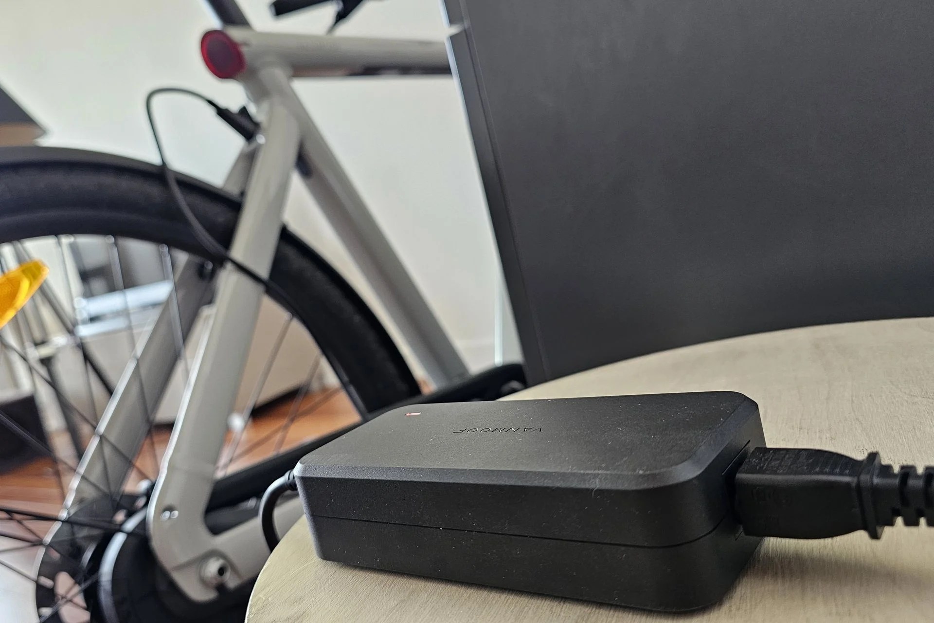 VanMoof S5 recharge chargeur