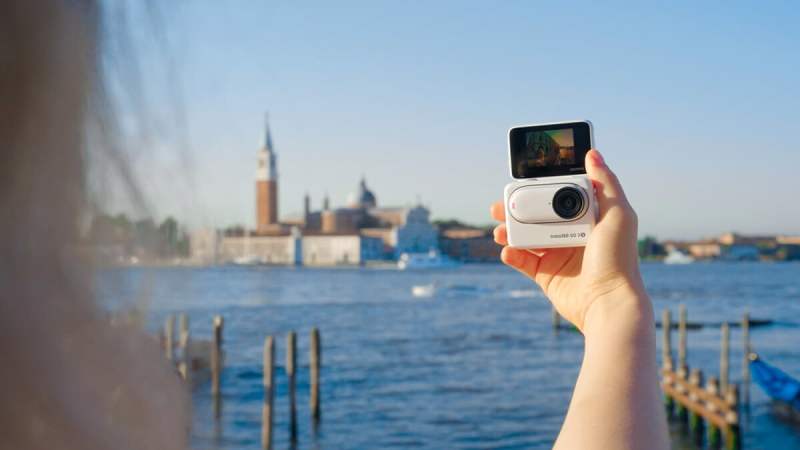 La caméra Insta360 GO 3S peut immortaliser tout votre été en 4K pour moins de 200 € grâce à cette promo