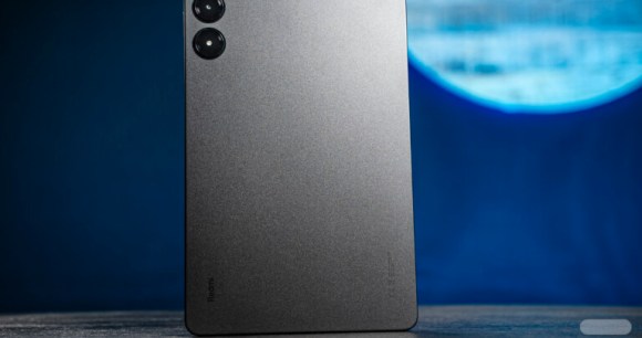 La Xiaomi Redmi Pad Pro // Source : Chloé Pertuis pour Frandroid La Xiaomi Redmi Pad Pro // Source : Chloé Pertuis pour Frandroid