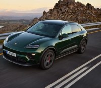 Porsche Macan // Source : Porsche