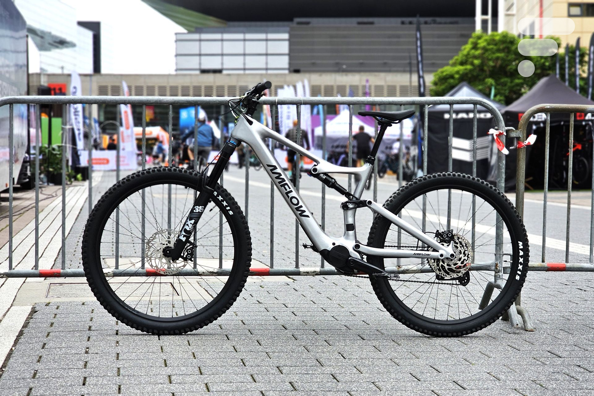 Amflow PL Carbon VTT électrique DJI Avinox