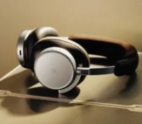 Bang&Olufsen Beoplay H100 // Source : B&O