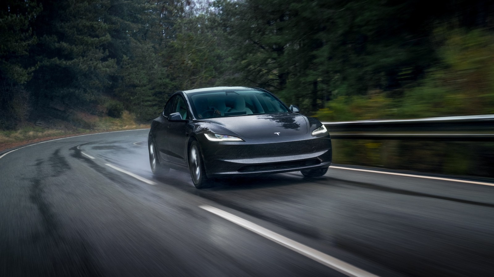 Une Tesla aux 750 km dâ€™autonomie,  la multi-SIM sur les forfaits 5G+ Orange et un antivirus...