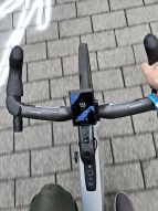 Sur le vélo gravel électrique, le moteur ZF CentriX n'offre que peu de résistance au pédalage. // Source : M. Lauraux pour Frandroid