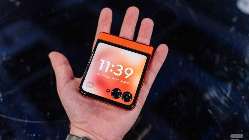 Avec le Razr 50 bradé à -63 %, Motorola propose une formule du smartphone pliable sans exploser le budget