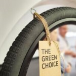 Gilet pare-balle, algue et filet de pêche : comment ce pneu recyclé veut rendre nos vélos plus écologiques