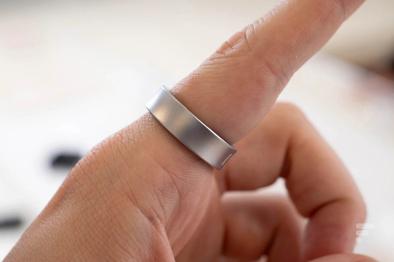 Le Samsung Galaxy Ring en version argent mat