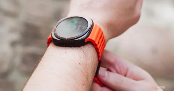 La Samsung Galaxy Watch Ultra // Source : Robin Wycke - Frandroid