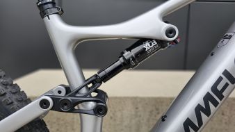 Vélo DJI Amflow amortisseur Fox Float Vélo DJI Amflow amortisseur Fox Float