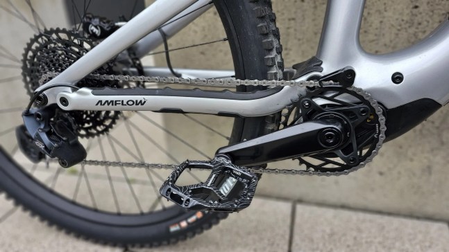 Vélo DJI Amflow transmission SRAM