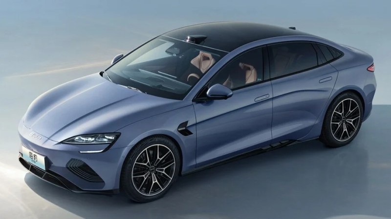 2,3 millions de voitures concernées : BYD reprend la meilleure idée de Tesla sur ce point précis