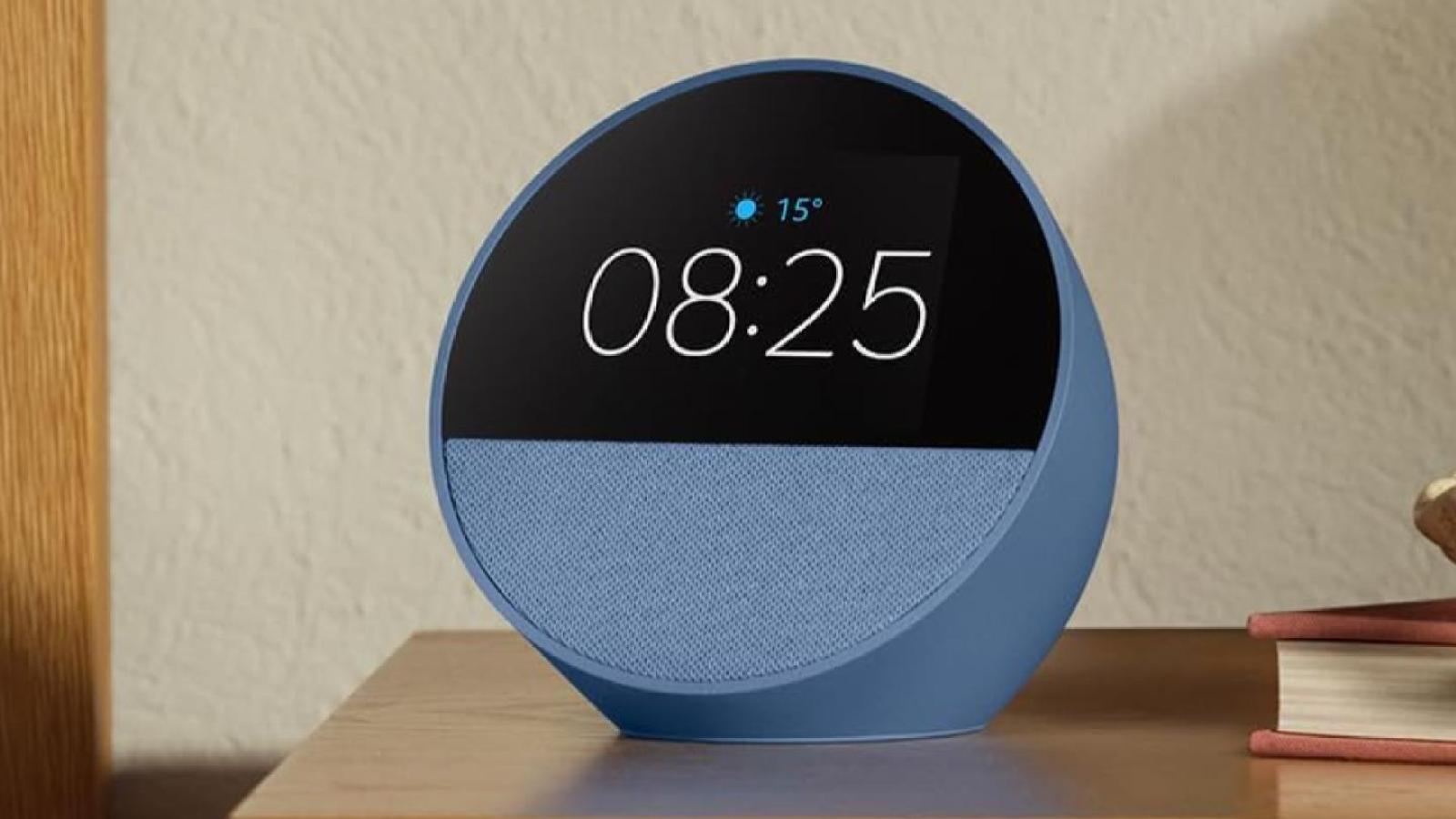 MoitiÃ© Ã©cran, moitiÃ© enceinte et surtout moitiÃ© prix pour lâ€™Amazon Echo Spot...