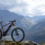 Decathlon Rockrider E-ST 500 : -300 € sur ce VTT électrique idéal pour les randonnées