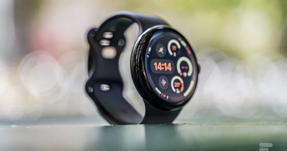 La Pixel Watch 3 XL (45 mm) // Source : Chloé Pertuis - Frandroid