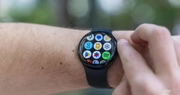La Google Pixel Watch 3 XL (45 mm) pour illustration // Source : Chloé Pertuis - Frandroid