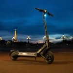 Cette puissante trottinette électrique au design futuriste perd 230 € de son prix