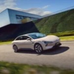 On compare la nouvelle Xpeng Mona M03 à 15 000 € à la Tesla Model 3 : un prix hallucinant, mais des défauts