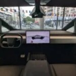 On est monté à bord du Tesla Cybertruck : la voiture électrique de tous les superlatifs