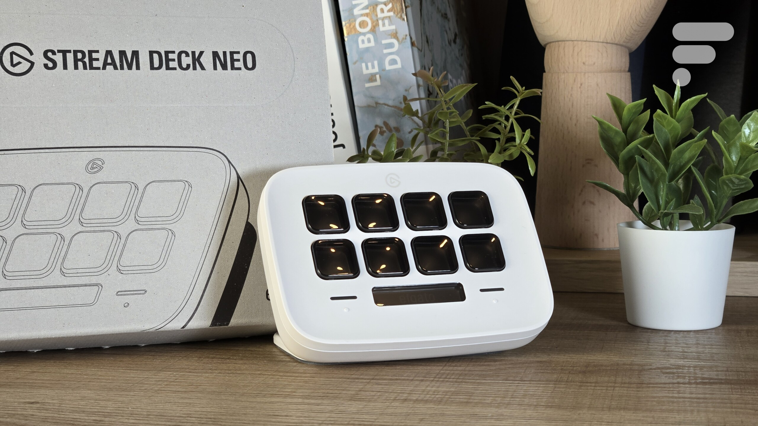 Stream Deck Neo clavier gaming streaming