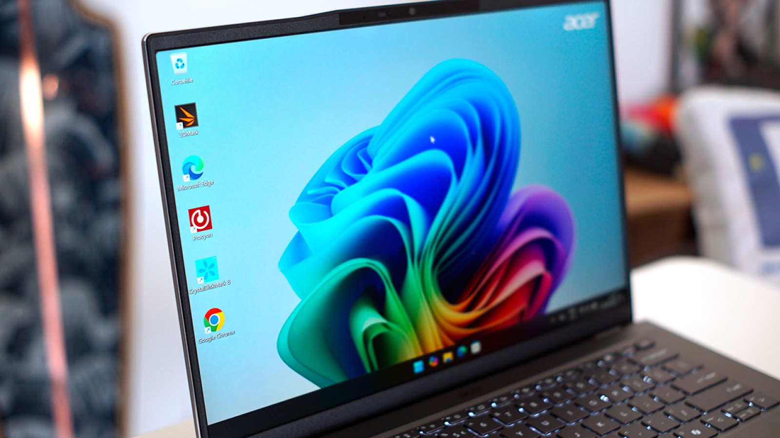 VoilÃ  un super prix pour ce puissant laptop Acer dopÃ© Ã  lâ€™IA avec Ã©cran 120 Hz...