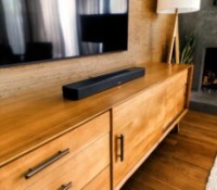 barre de son Bose Smart Soundbar lifestyle // Source : Bose