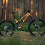 Canyon lance un nouveau VTT électrique hyper léger et idéal pour les mordus de tout-terrain