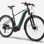 Séduisant et au beau rapport qualité-prix, ce VTC électrique Decathlon ajoute un nouveau cadre à son arc