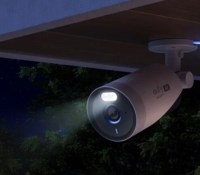 Amazon baisse de 35 % ce kit de 2 caméras de surveillances (4K, reconnaissance faciale, projecteur et alarme intégrée…)