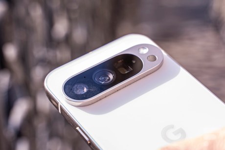 Google Pixel 9 Pro // Source : Chloé Pertuis pour Frandroid