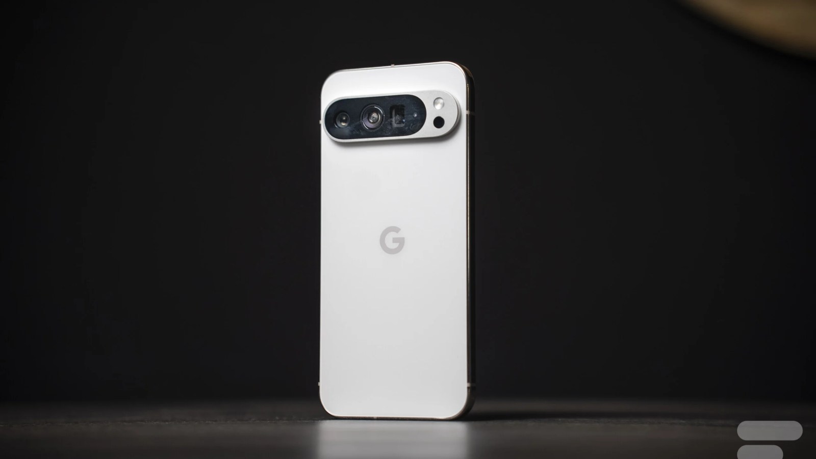 Le prix du Google Pixel 9 Pro XL fond comme neige au soleil pour NoÃ«l (-45 %)