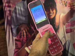 HMD Barbie // Source : Frandroid