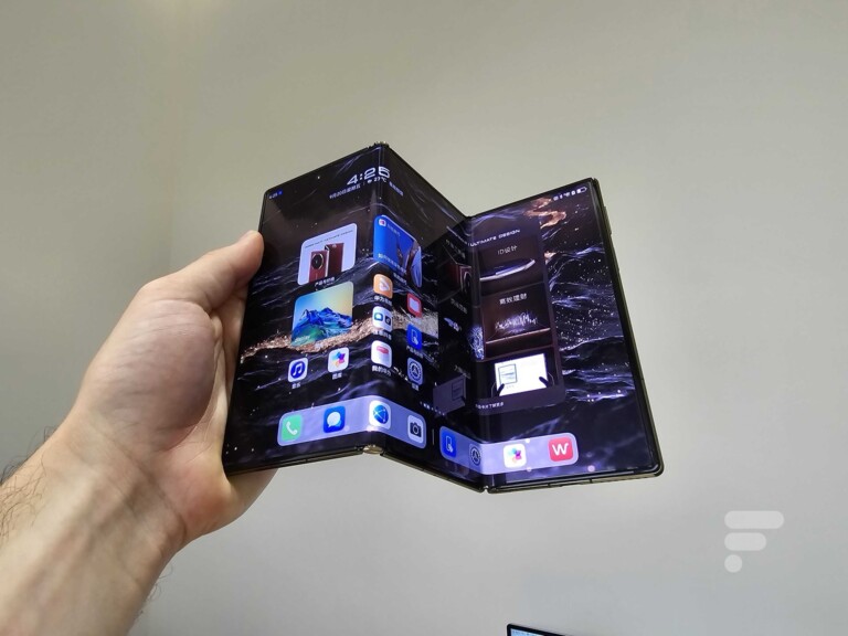 Huawei préparerait un nouveau smartphone qui se plie en trois avec ce ...